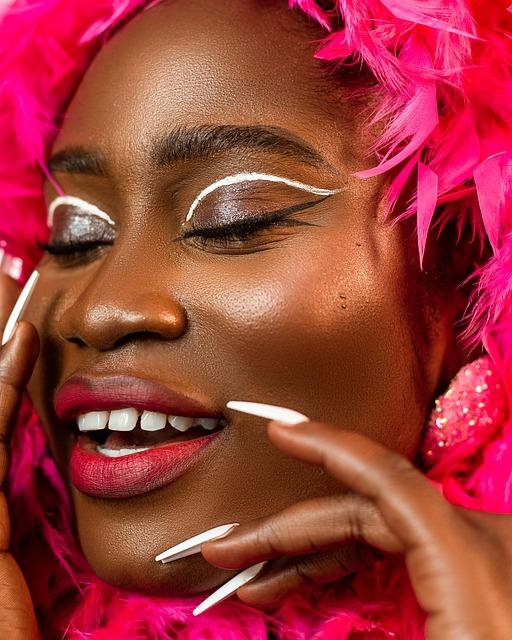 Heading‍ 4: Transform Your Makeup Routine with ‍Tips from These Influencers